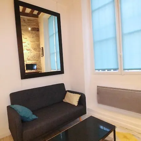 Luckey Homes - Rue Des Rosiers * Parigi